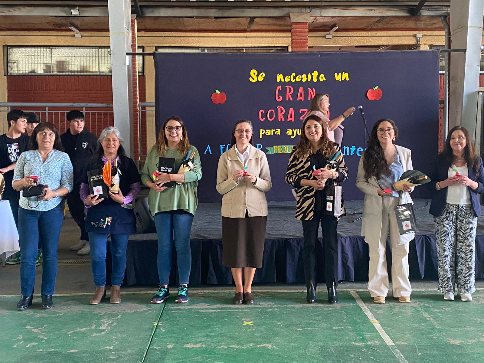 6df98962-17cc-4a01-bdad-c22ec5893e18